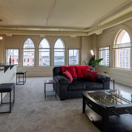 King Bed W/ Panoramic Views Of Dt! Apartment Rochester Exterior photo