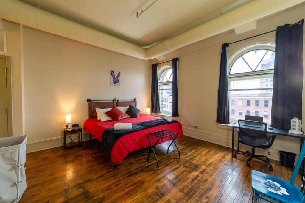 King Bed W/ Panoramic Views Of Dt! Apartment Rochester Exterior photo
