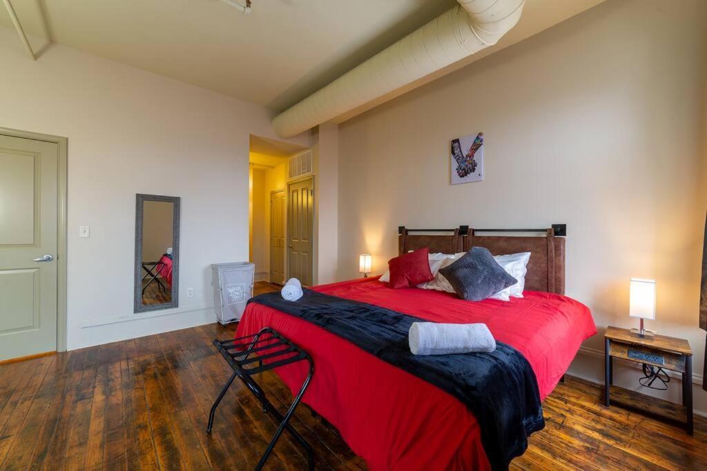 King Bed W/ Panoramic Views Of Dt! Apartment Rochester Exterior photo