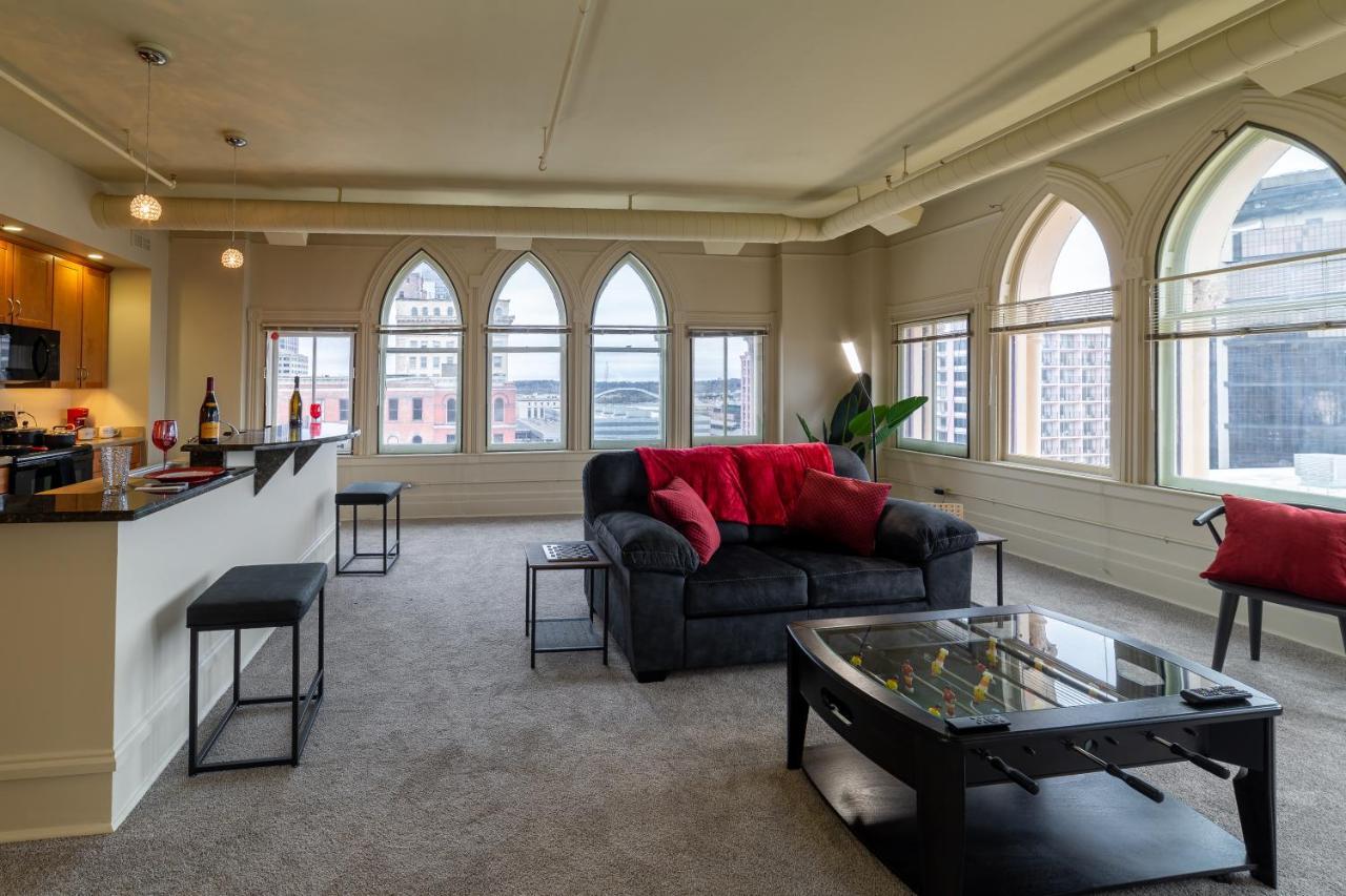 King Bed W/ Panoramic Views Of Dt! Apartment Rochester Exterior photo